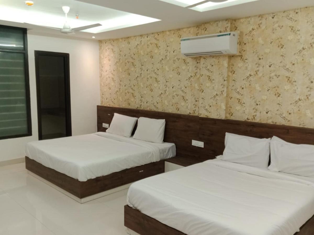 Hotel Golden Leaf Mohali 외부 사진